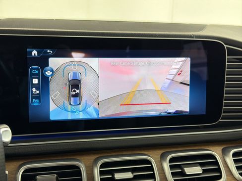 Certified 2025 Mercedes-Benz GLS 450 4MATIC image 25