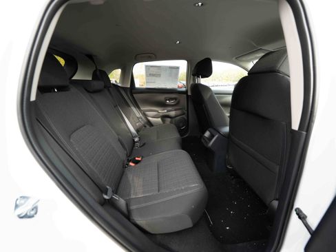 New 2026 Honda HR-V LX image 25