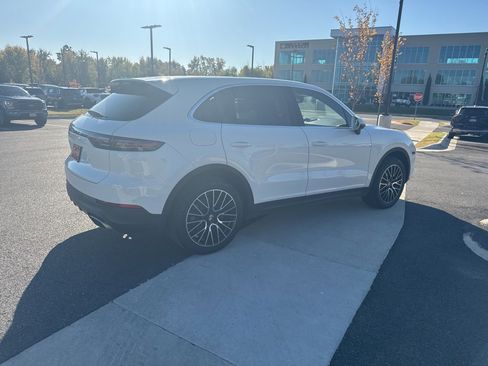 Used 2019 Porsche Cayenne image 41