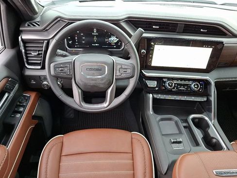 New 2026 GMC Sierra 2500 Denali Ultimate image 7