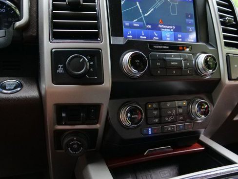 Used 2021 Ford F350 King Ranch w/ King Ranch Ultimate Package AWD/4WD image 22