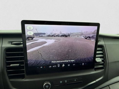 Used 2023 Ford E-Transit Low Roof image 15