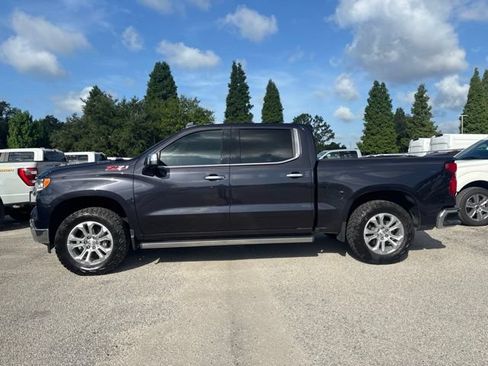 Used 2023 Chevrolet Silverado 1500 LTZ w/ LTZ Convenience Package II AWD/4WD image 8