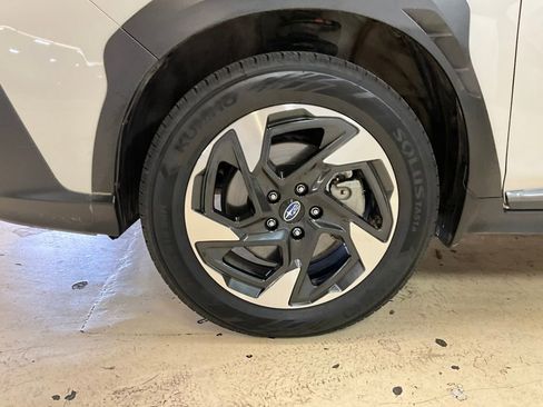 Used 2024 Subaru Crosstrek 2.5i Limited image 17
