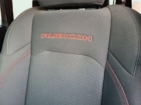 Certified 2021 Jeep Wrangler Unlimited Rubicon image 25