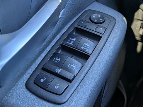 Used 2022 RAM 1500 Big Horn image 24