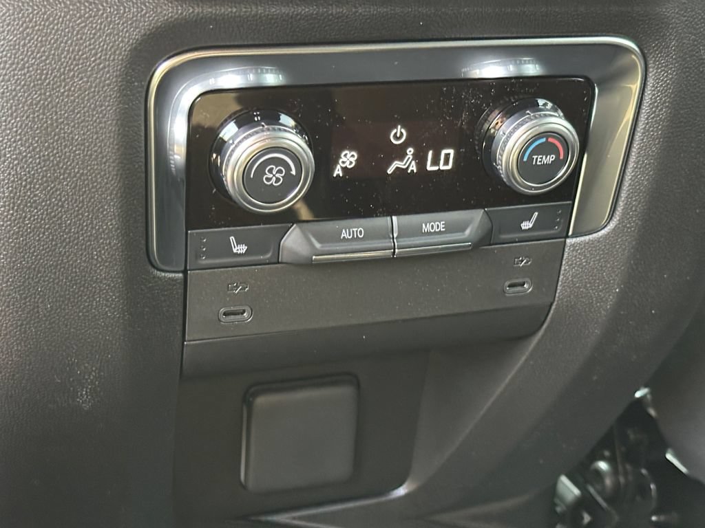 New 2026 GMC Yukon Denali AWD/4WD image 37