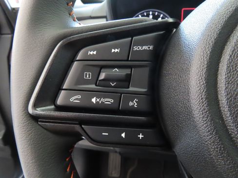 Used 2025 Subaru Crosstrek 2.5i Limited w/ Crosstrek Mirror Package AWD/4WD image 15