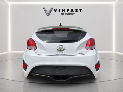 Used 2017 Hyundai Veloster Turbo w/ Tech Package 02