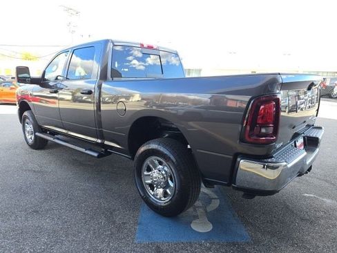 New 2026 RAM 2500 Tradesman AWD/4WD image 32