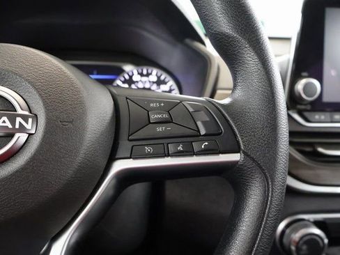 Used 2024 Nissan Altima 2.5 SV image 18