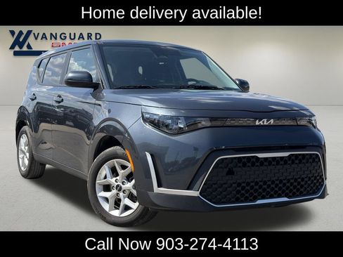 Used 2025 Kia Soul LX w/ LX Technology Package FWD image 1