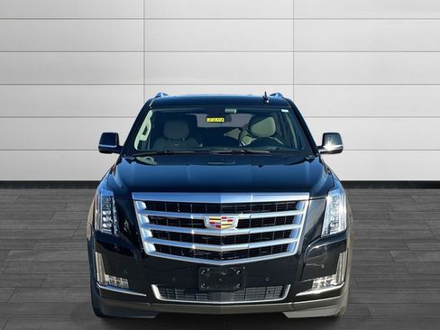 Used 2020 Cadillac Escalade Premium Luxury image 8