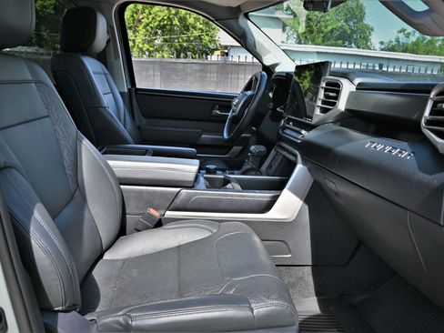 Used 2022 Toyota Tundra SR5 RWD image 13