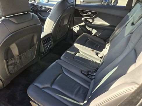 Used 2020 Audi Q7 3.0T Premium Plus image 37