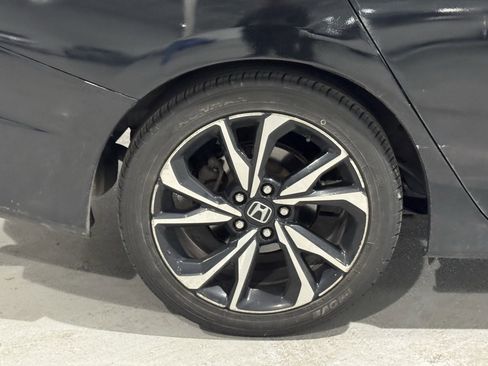 Used 2014 Honda Accord Sport image 19