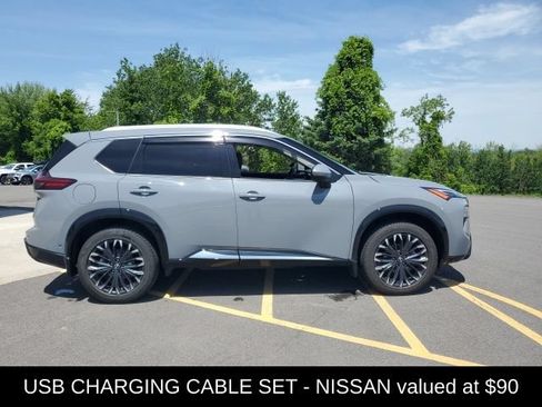 Certified 2024 Nissan Rogue Platinum w/ Platinum Premium Package AWD/4WD image 8