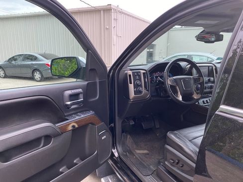 Used 2017 GMC Sierra 1500 Denali image 8