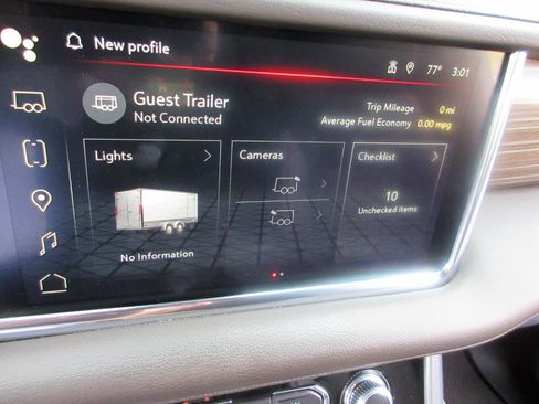 Used 2024 GMC Yukon Denali w/ Advanced Technology Package AWD/4WD image 79