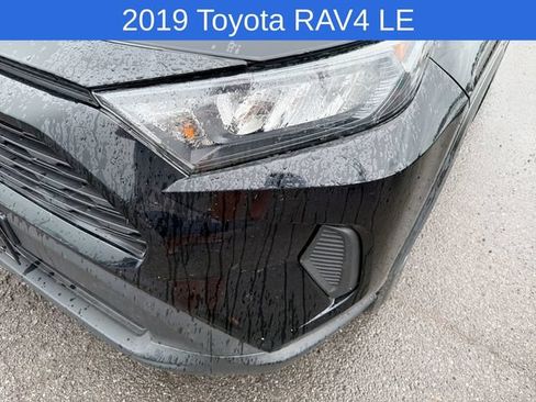 Used 2019 Toyota RAV4 LE w/ All Weather Liner Package AWD/4WD image 19