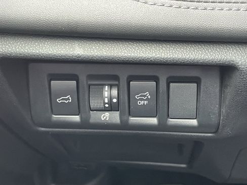 Used 2022 Subaru Outback Limited w/ Popular Package #2 AWD/4WD image 31