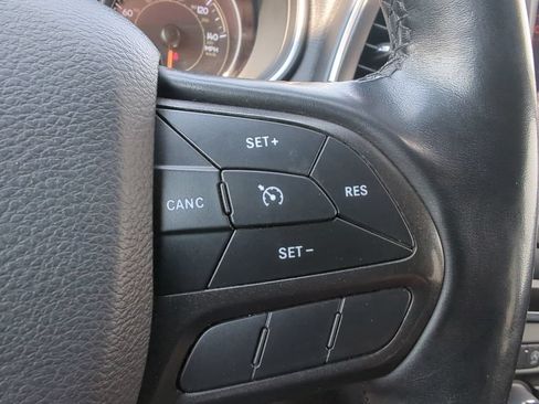 Used 2021 Jeep Cherokee Trailhawk w/ Trailer Tow Group AWD/4WD image 30