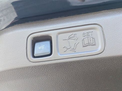Used 2023 Ford Expedition Max King Ranch RWD image 13