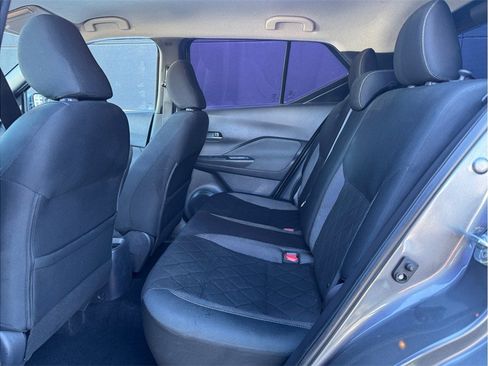 Used 2019 Nissan Kicks SV FWD image 20