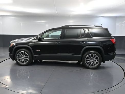 Used 2017 GMC Acadia SLT w/ LPO, Floor Liner Package AWD/4WD image 9