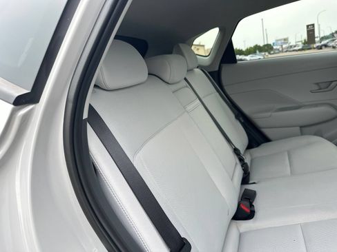 Used 2025 Hyundai Kona SEL AWD/4WD image 26