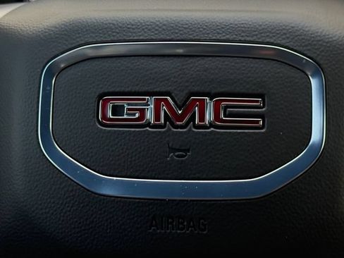 Used 2025 GMC Sierra 1500 SLT AWD/4WD image 5