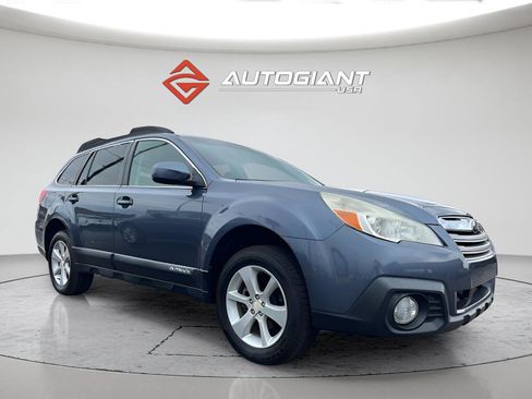 Used 2014 Subaru Outback 2.5i Premium image 10