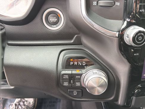 Used 2025 RAM 1500 Laramie AWD/4WD image 23
