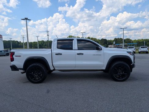 Used 2023 Chevrolet Colorado Trail Boss w/ Advanced Trailering Package AWD/4WD image 6