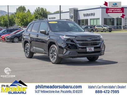 Used 2025 Subaru Forester Premium w/ Convenience Package #1