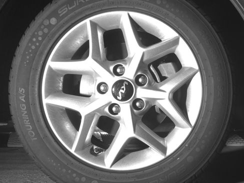 Used 2025 Kia Soul LX w/ LX Technology Package image 13