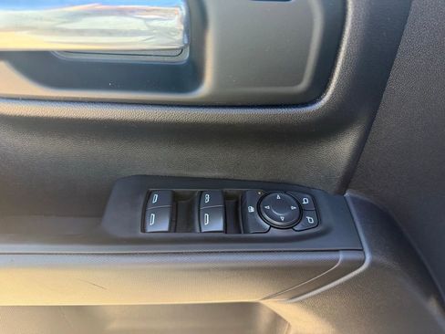 Used 2024 Chevrolet Silverado 1500 Custom Trail Boss w/ Turbomax Blackout Package AWD/4WD image 23