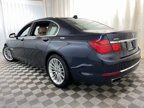 Used 2015 BMW 750Li xDrive image 47