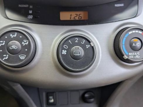 Used 2008 Toyota RAV4 Sport image 33