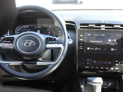 Used 2024 Hyundai Tucson SEL image 9