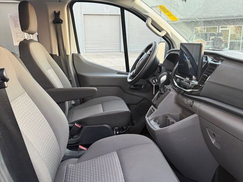 Used 2023 Ford Transit 350 XLT image 6