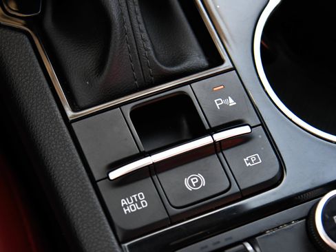 Used 2026 Kia K5 GT-Line w/ GT-Line Premium Package FWD image 32