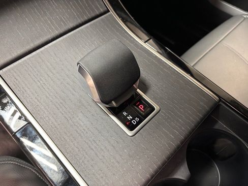 New 2026 Land Rover Range Rover Velar S image 15