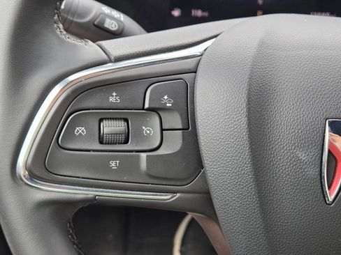 Used 2025 Buick Envista Sport Touring FWD image 21
