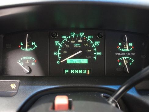 Used 1994 Ford F150 XL image 15