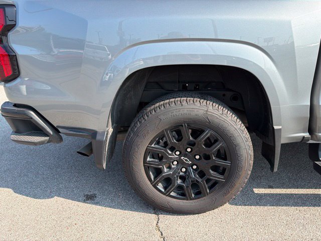 Used 2026 Chevrolet Colorado W/T RWD image 15