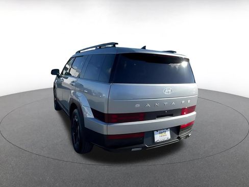 Used 2025 Hyundai Santa Fe SEL FWD image 11