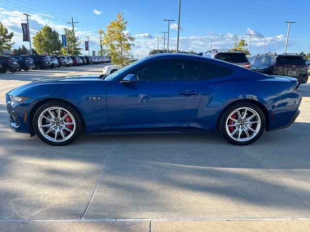 Used 2024 Ford Mustang GT Premium RWD image 4