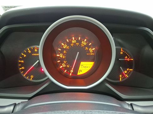 Used 2013 Toyota 4Runner SR5 image 13