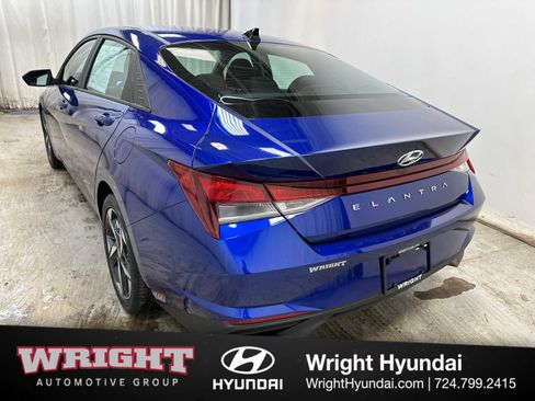 Certified 2023 Hyundai Elantra SEL w/ Convenience Package image 4
